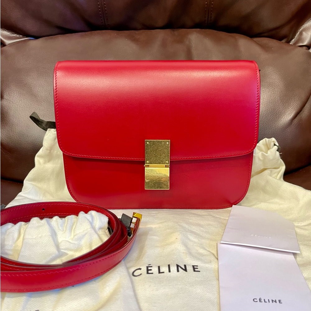 Celine Classic Box Triomphe Medium Calfskin leather Shinny red flap bag canvas